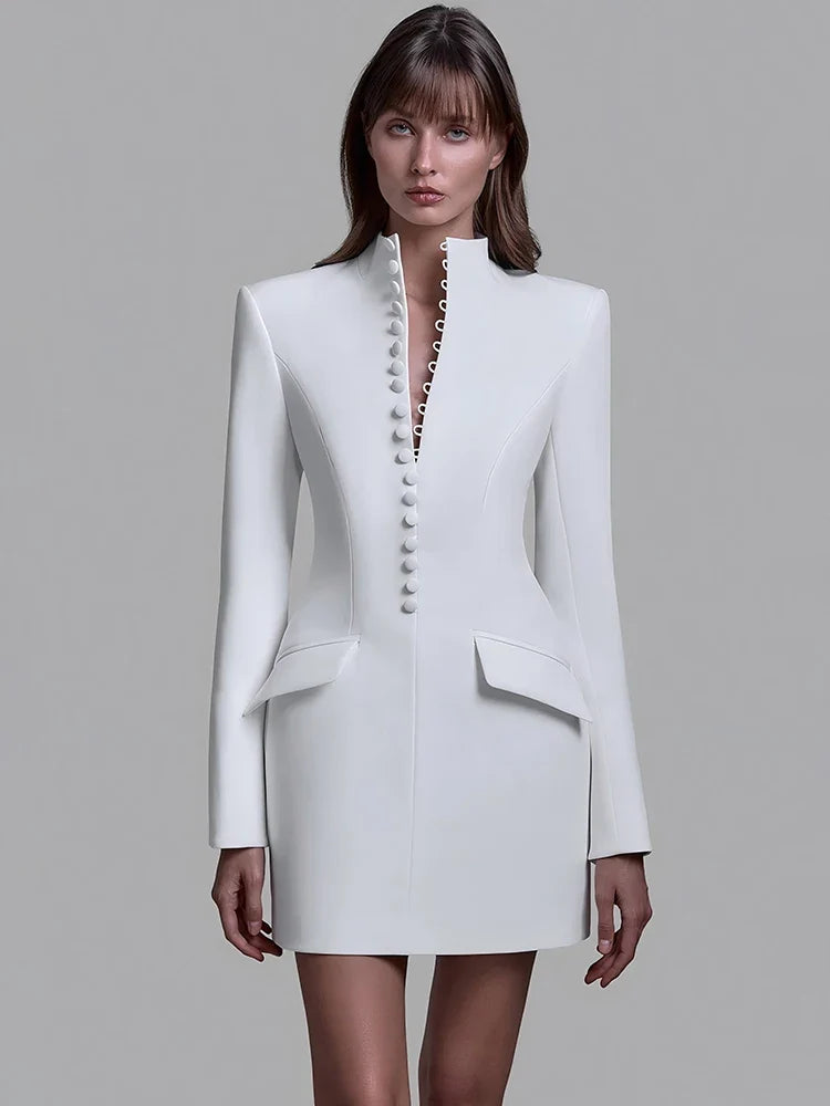 שמלת בלייזר קצרה עם כפתורים